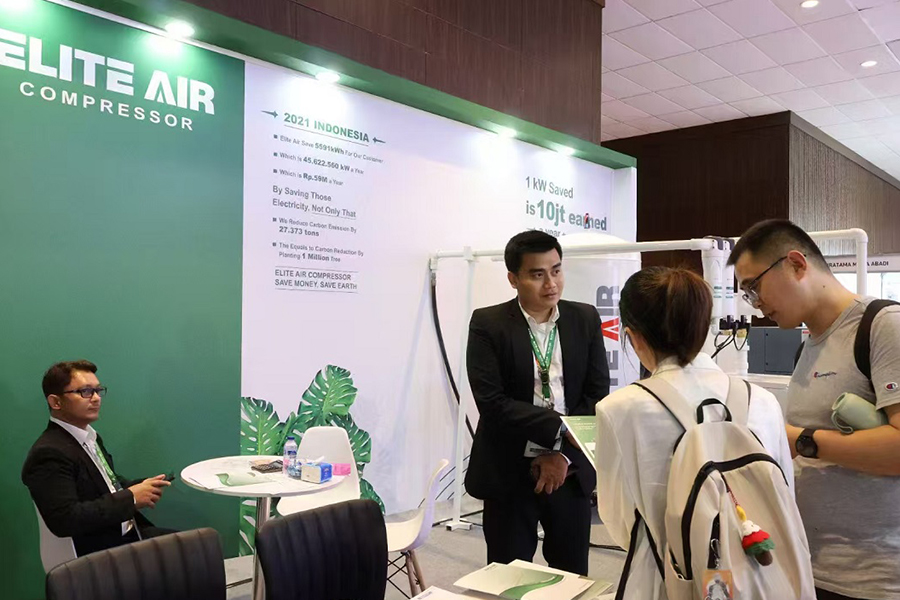 জিয়াংসু লুওমিং বিদেশী বাণিজ্য ব্যবসায়িক ব্যবস্থাপক ইন্দোনেশিয়া প্রদর্শনী উত্পাদন করেছেন